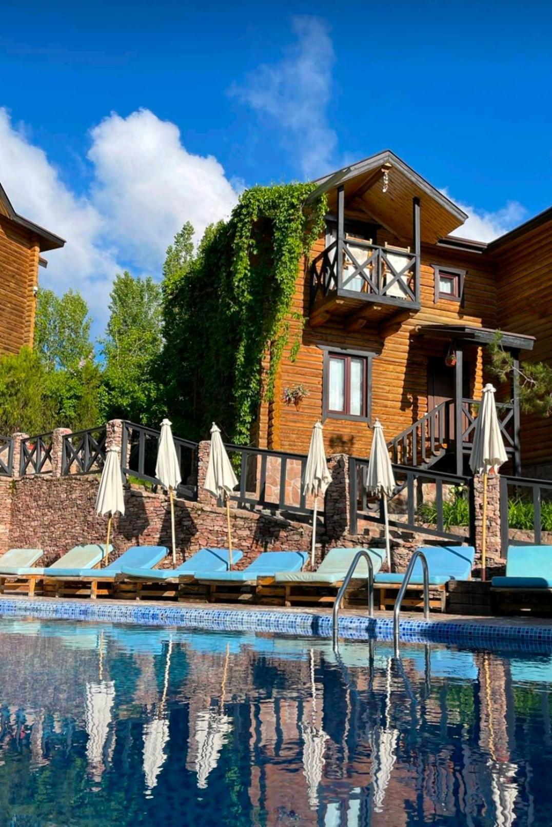 Boutigue Hotel Nebesa Chimgan Exterior photo