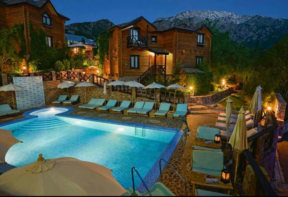 Boutigue Hotel Nebesa Chimgan Exterior photo