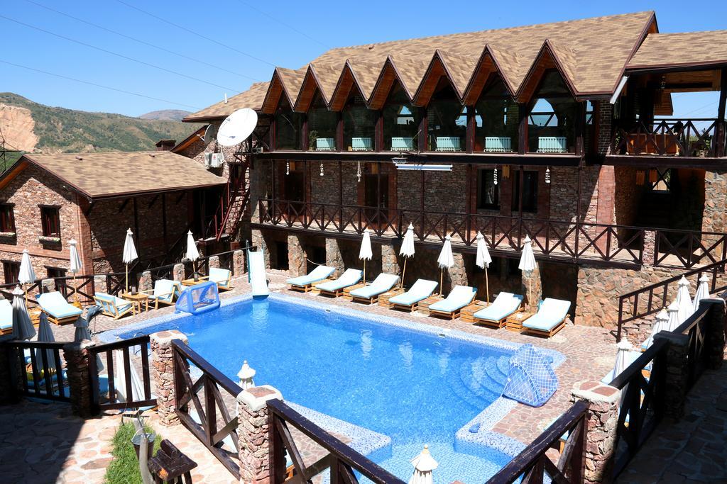 Boutigue Hotel Nebesa Chimgan Exterior photo